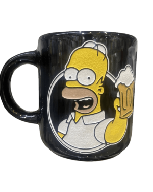 TAZA NEGRA "HOMERO CON TARRO" $245