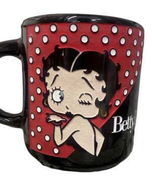 TAZA NEGRA BETTY BOOP $245