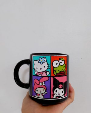 TAZA NEGRA SANRIO Y AMIGOS CUARTETO $245
