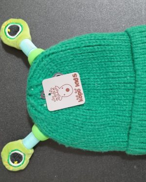 GORRO TIPO TEJIDO CON DOS TUBOS DE RESORTE Y OJOS KOPO KIDS$245