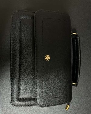 BOLSA DE MANO CON CORREA MARCA GRACE$580