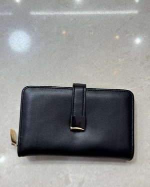 CARTERA Y MONEDERO CUADRADA GRACE TIPO PIEL $245