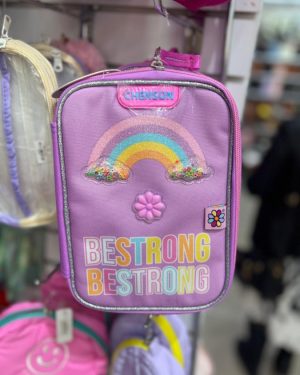 LAPICERA CHENSON COLOR MORADA CON ESTAMPADO DE ARCOIRIS Y LETRAS $588